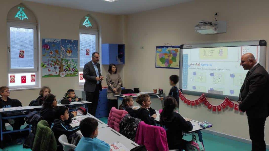 Şube müdürümüz Mehmet Ali DURSUN , ilçemiz Mavi Dünya okullarını ziyaret etti. 
