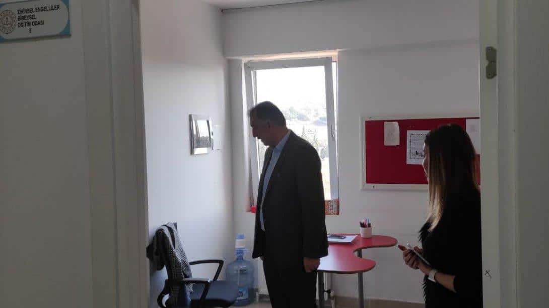 Şube müdürümüz Mehmet Ali DURSUN, ilçemiz Birebir Özel Eğitim Rehabilitasyon merkezini ziyaret etti.