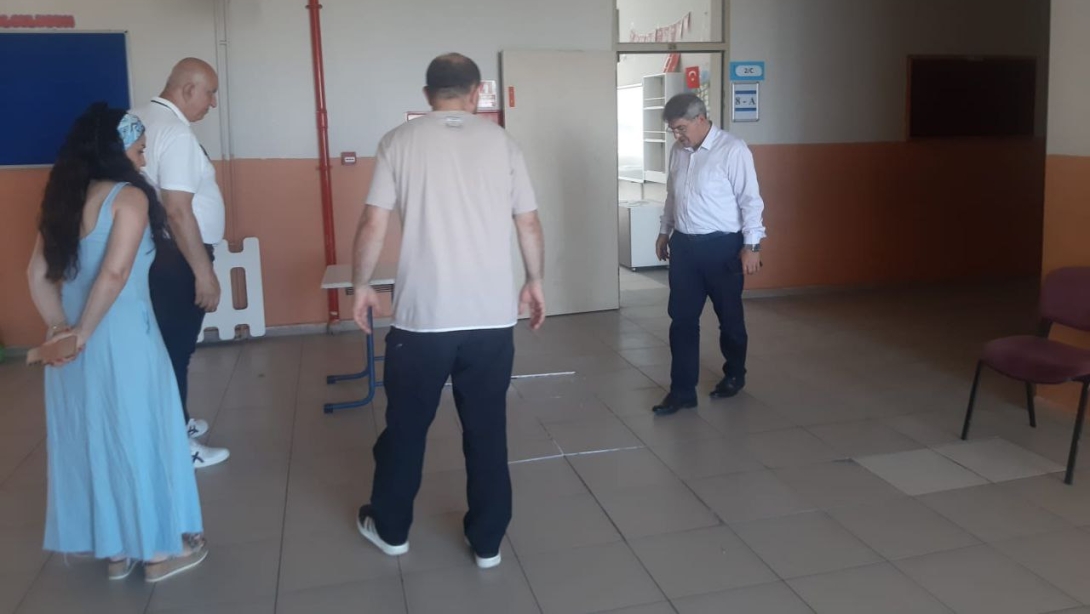İlçe müdürümüz Suat TOPAL, ilçemiz Atatürk Ortaokulu'nu ve Mütareke İlkokulu'nu ziyaret etti.