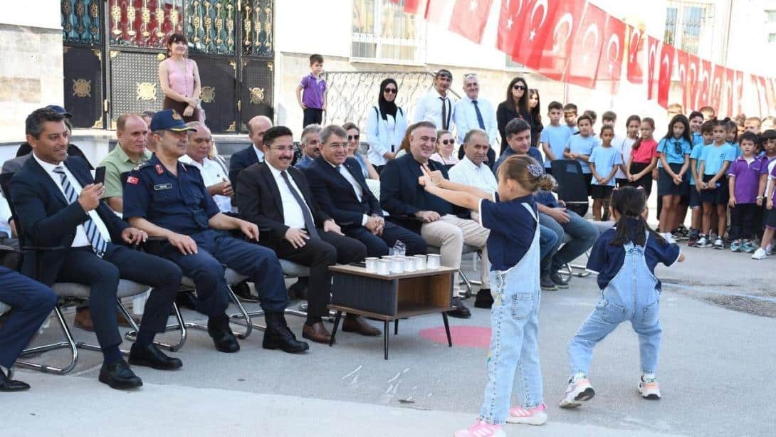 MUDANYA'DA İLKÖĞRETİM HAFTASI COŞKU İLE KUTLANDI.